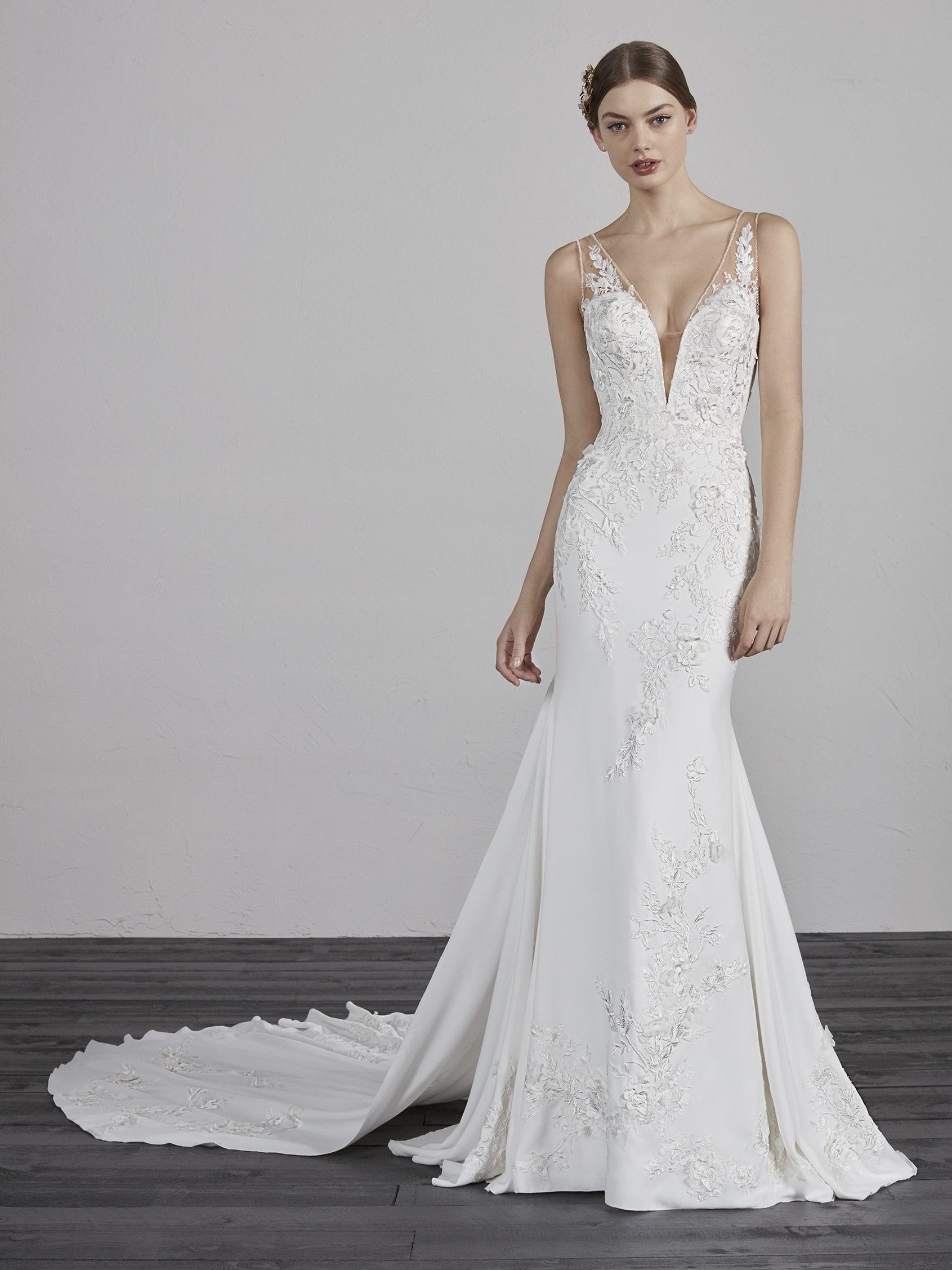 Stunning Wedding Gown With Detachable Train Modes Bridal NZ